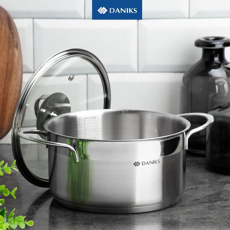 Daniks Bonn rozsdamentes acél főzőedény 3,4L űrtartalommal, indukciós tűzhelyre, mérőskálával, üvegfedővel, 20 cm, ezüst