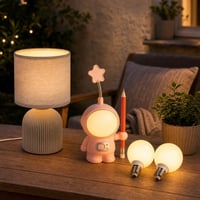 Večerni kutak za opuštanje: stolna lampa + noćna lampa astronaut + pametna LED žarulja 1