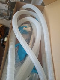 Intex Deluxe Pool Maintenance Kit 28003 medencetisztító készlet 5 részes, porszívófejjel, kefével és tömlővel, használt állapot 4