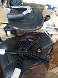 Scaun de birou ergonomic rotativ SONGMICS cu înălțime reglabilă, negru, 70x65x115 cm, cu suprafața din piele uzată (stare: vezi a 2-a imagine) 3