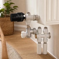 Takarékos radiátorfűtés csomag: termosztatikus radiátorszelep + termosztátfej + 50 mm sarokblokk 1