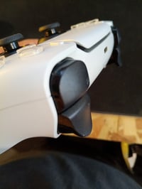 Bezdrôtový ovládač Sony DualSense pre PS5 v bielej farbe - gamepad pre PlayStation 5, použitý stav 3