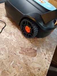 Robot de curățare pentru piscină fără fir Redkey S200, portocaliu, 180 minute — capac roată și șuruburi lipsă (stare: vezi poza a 2-a) 3