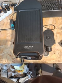 Grundig KSM 5330 Aparat za espresso s ručicom - 1628W, 15 bara, tamni inox, zaslon na dodir, BrewSense, spremnik za vodu 1,1L, spremnik za mlijeko 300 ml, espresso i 5