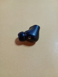 Beats Studio Buds+ True Wireless so potláčaním hluku — Pravé slúchadlo (náhradný diel) 3