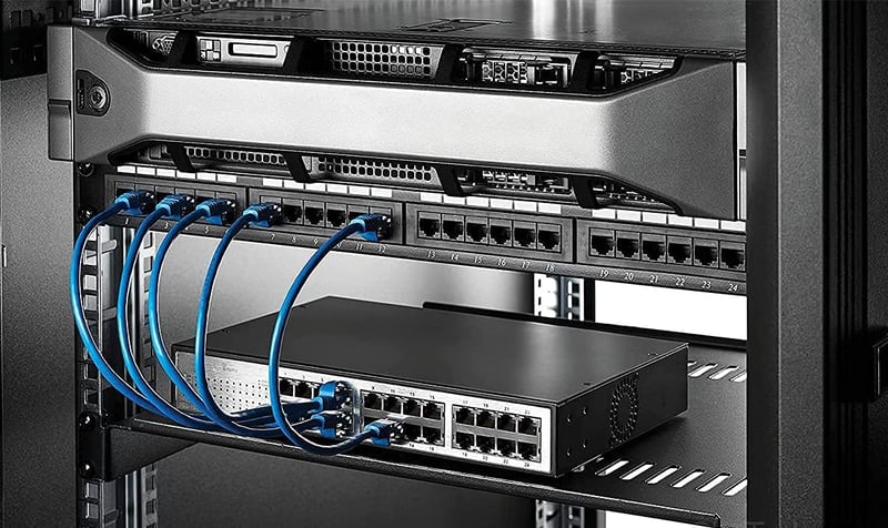 CMYKZONE Cat6 Patch Panel 24 Port 1U Rack - RJ45 Hálózati Kábel Rendező Keret, Kábelvezető Konzollal, Gyors és Stabil Adatátvitel Otthoni és - 24 Port 1U Rack Snap-in