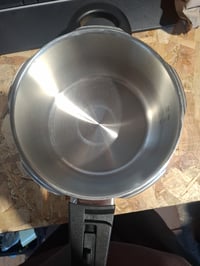 WMF Perfect One Pot ekspres lonac 2,5 l, prikladan za indukciju, 2 razine kuhanja, upravljanje jednom rukom, za sve vrste štednjaka, polirani Cromargan čelik 6