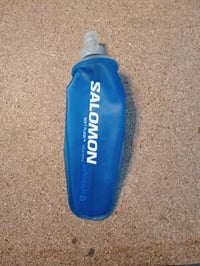 Bidon de hidratare pentru alergare Salomon Soft Flask 250 ml cu supapă cu debit ridicat, albastru transparent, 0,25L, unisex, ușor și pliabil, pentru trail running 2