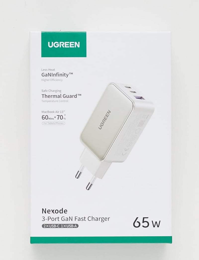 UGREEN Nexode 65W GaN USB-C töltő 3 porttal, iPhone 15, MacBook, Samsung S24 kompatibilis