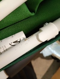 Skladacia plážová stolička SONGMICS s vysokým operadlom, prenosná kempingová stolička s taškou, zelená - ošúchaná farba (stav: pozri 2. obrázok) 2
