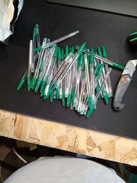 Kemijska olovka BIC Cristal Original, zelena, vrh 1,0 mm (srednji), 48 komada (nedostaju 2 komada iz originalnog pakiranja — stanje: vidi 2. sliku) 2