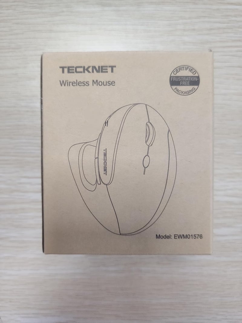TECKNET Ergonomikus Vezeték Nélküli Egér 2400DPI Vertikális Kialakítással, Újratölthető, 6 Gombos, Fekete - Laptop, PC, MacBook Kompatibilis