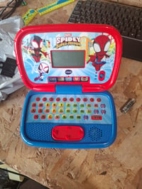 VTech Spidey detský vzdelávací notebook s QWERTZ klávesnicou, interaktívna vzdelávacia hra Marvel Spider-Man 2