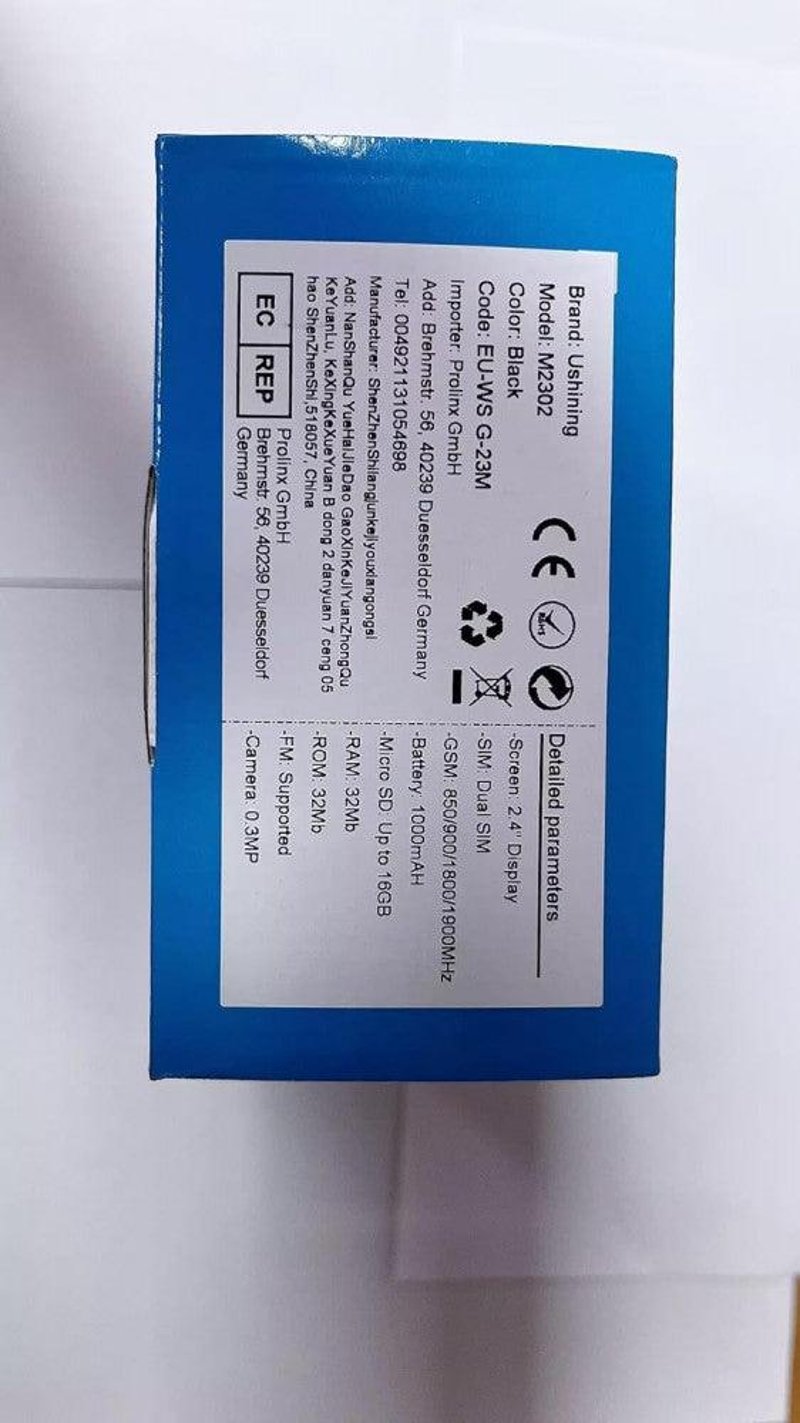 Ukuu F200 Időseknek - Nagy Gombos Mobiltelefon, Fekete, Dual SIM, Angol nyelvű