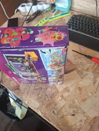 Set de construcție LEGO Friends 42693 Magazin de flori creativ cu 2 minifigurine — Pachetul a fost vizibil deschis (stare: vezi a 2-a imagine) 3