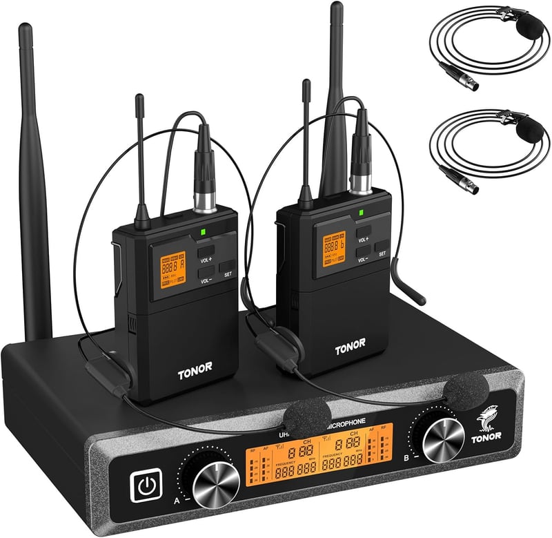 TONOR UHF TW822 Vezeték Nélküli Mikrofonszett Fejpántos és Csíptetős Mikrofonnal, 10 Frekvencia, 60m Hatótáv, Énekléshez, Karaokéhoz - 2 body pack