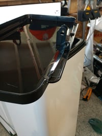 Coș de gunoi dreptunghiular Curver Deco 65 L alb, cu pedală, pentru bucătărie, 486x284x615 mm – utilizat, capac (stare: vezi a 2-a poză) 4