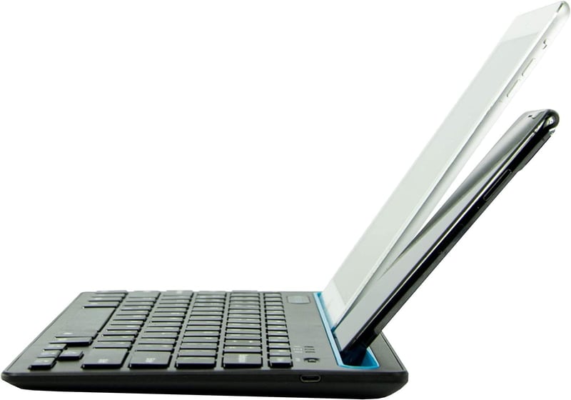 Silvergear vezeték nélküli billentyűzet telefon- és tablettartóval, QWERTZ, fekete