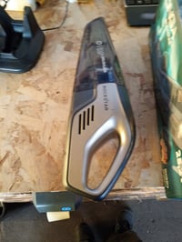 Aspirator de mână Cecotec Conga Rockstar 25.2V Animal Hand — defect, pentru piese: nu trage, se oprește după scurt timp (stare: vezi poza a 2-a) 3