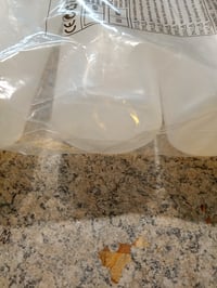 LiuHancsqd stláčacia fľaša na omáčky, 4 ks, 500 ml, plast bez obsahu BPA, dávkovač — preliačina na dne jednej fľaše (stav: pozri 2. obrázok) 2