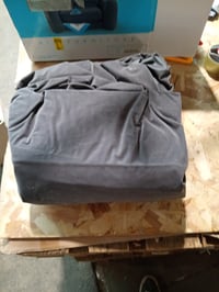 Nafukovacie kreslo a jednolôžko Intex 66551NP 2 v 1 s opierkami na ruky a držiakom na pohár, sivé, 117x224x66 cm 3