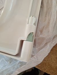 WC sedadlo s poklopom Ideal Standard Blend Curve T376001, Softclose, biela — chybné, čiastočne funkčné: zlomené pánty (stav: pozri 2. obrázok) 4