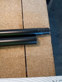 LOBUX Čierna teleskopická záclonová tyč bez vŕtania 110-250 cm, Ø 32 mm, výsuvná tyč na sprchový záves, na oblečenie, na sieť pre mačky, upínacia tyč 2