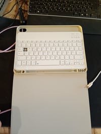 GKABXY tipkovnica s maskom za iPad Air 11" (M4/M3/M2) i iPad Air 5./4. generacije - Zaštitna maska — nedostaje tipka Q (stanje: vidi 2. sliku) 2