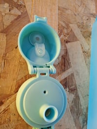 Sticlă ion8 500 ml, culoare albastru sonic, anti-scurgere, deschidere cu o singură mână, fără BPA, lavabilă în mașina de spălat vase — utilizată (stare: vezi a 2-a imagine) 4