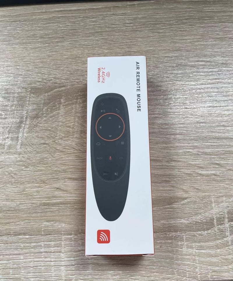 Univerzális 2.4G Air Mouse távirányító hangvezérléssel - Android TV Box, PC, projektor kompatibilis