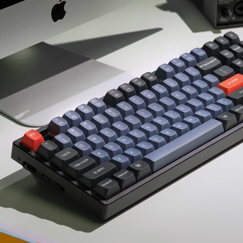 Keychron K8 Pro vezeték nélküli TKL mechanikus billentyűzet, RGB háttérvilágítással, piros Gateron G Pro kapcsolókkal
