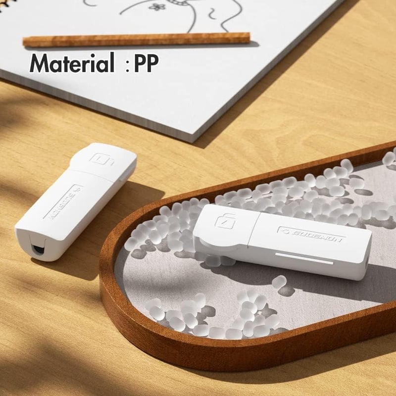 Gyerekbiztos USB-töltő védőfedél szett - 4 db fehér univerzális aljzatfedő