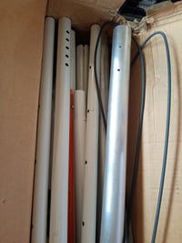 Yaheetech Manuálna markíza 300 cm, svetlosivá, na balkón a terasu, montáž bez vŕtania — poškriabané prvky (stav: pozri 2. obrázok) 2