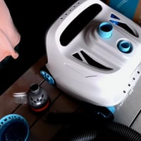 Automatický bazénový vysávač Intex ZX300 – na čistenie dna a stien, 1,8-litrová nádoba, používaný stav 2