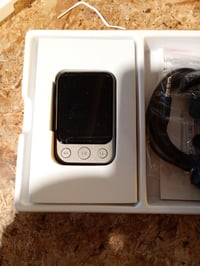 ODEJOI 64 GB-os MP3 Lejátszó Bluetooth 5.3 Csipesszel, Érintőképernyővel, Gombokkal és Beépített Hangszóróval, Fekete-Barna, Használt 2