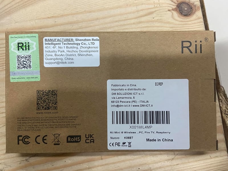 Rii Mini i6 Vezeték Nélküli Billentyűzet Touchpaddal - Bluetooth, IR, USB - Smart TV, TV Box, Tablet, Okostelefon, PC, Konzol Kompatibilis