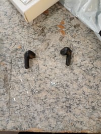 Căști True Wireless JBL Tune Flex TWS cu anulare a zgomotului, negru - Utilizate, interiorul carcasei este unsuros și murdar (stare: vezi a 2-a imagine) 4