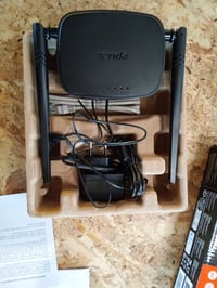 Tenda 4G03 Pro LTE mobil WiFi router SIM kártyával, 4G Cat4 150 Mbps, 2,4 GHz 300 Mbps — nano SIM-kártya nélkül (állapot: lásd a 2. képet) 2