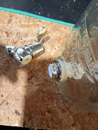 Kilner Original sklenený dávkovač nápojov s kohútikom, číry, 5 litrov — poškodený, čiastočne funkčný: Odlomený kohútik (stav: pozri 2. obrázok) 2