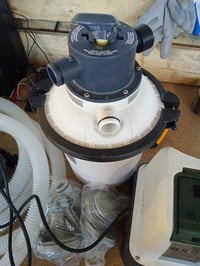 Intex 26642 Krystal Clear homokszűrős medenceszűrő szivattyú RCD védelemmel, 3500 l/h vízáramlás, 4 funkcióval, felfújható medencékhez 3
