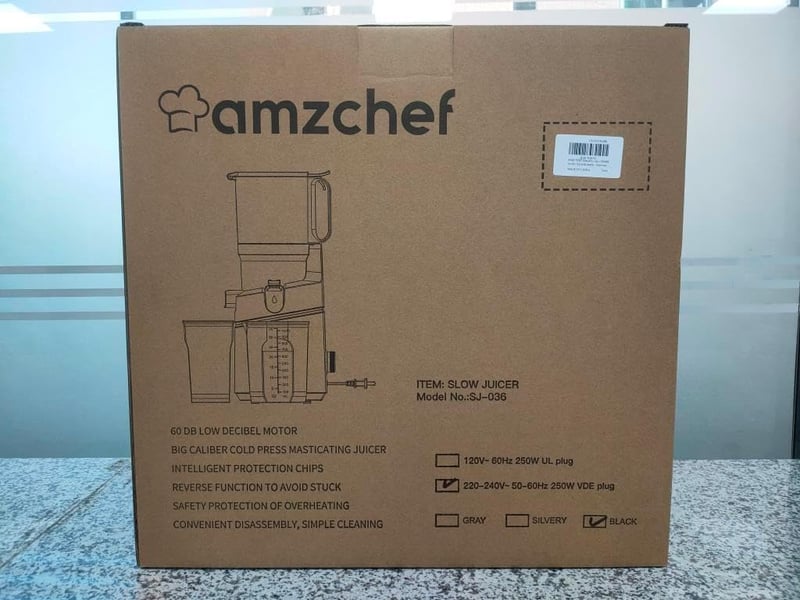 AMZCHEF Nagy Nyílású Automata Gyümölcs- és Zöldségprés, 1.8L, Hidegpréselés, Fekete
