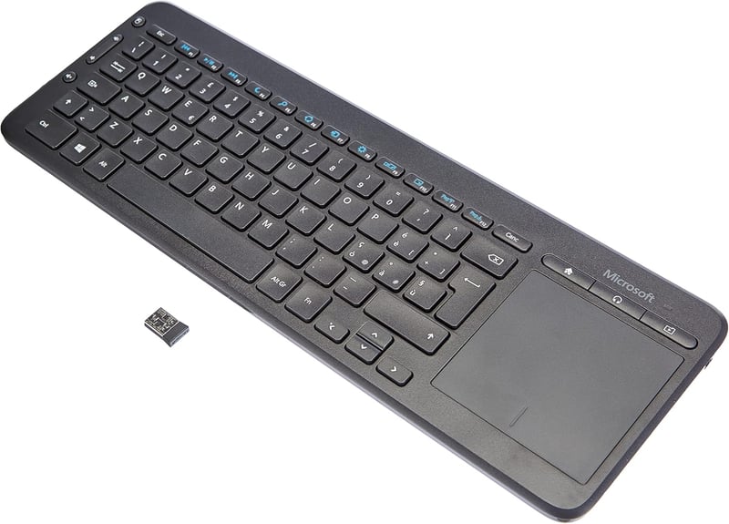 Microsoft All-in-One Media Keyboard - Vezeték nélküli multimédiás billentyűzet beépített touchpaddel, QWERTY kiosztás, fekete
