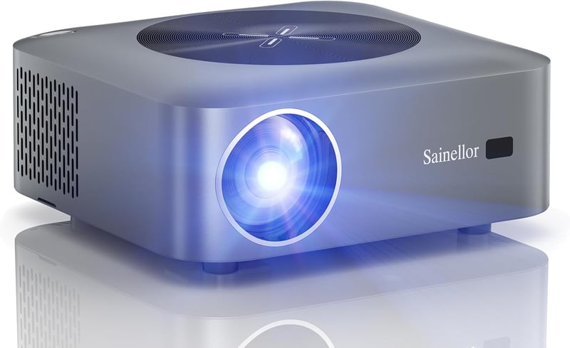 Sainellor 4K Android 12.0 Mini Projektor - 500ANSI, 1080P, WiFi 6, Bluetooth 5.0, 4GB RAM, 32GB ROM, Elektromos Fókusz, 4D Keystone