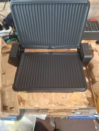 Kontaktný gril WMF Lono 2 v 1, stolný gril s odnímateľnými grilovacími doskami vhodnými do umývačky riadu, 2100 W – Poškriabaný, so škvrnami (stav: pozri 2. obrázok) 8