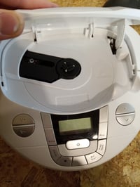 Aparat radio portabil cu CD TechniSat Viola CD-1 — defect, pentru piese: nu funcționează nici la rețea, nici pe baterii (stare: vezi a 2-a imagine) 3