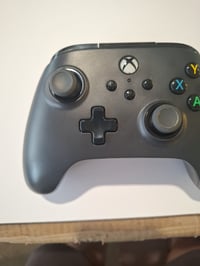 Drôtový ovládač PowerA kompatibilný s Xbox Series X|S a Xbox One, čierny — Ľavá páčka má drift (stav: pozri 2. obrázok) 3
