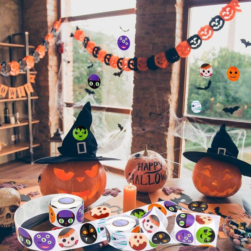 Halloween matrica gyerekeknek - 500 db kerek, 1,5 hüvelykes, tekercses