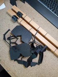 Suport de perete pentru biciclete PARAX Gear-Rack din lemn, mărimea M 60 cm, set de 2 bucăți, cu suport pentru cască, ochelari și încălțăminte 3