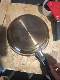 WMF Devil tava od nehrđajućeg čelika 24 cm, s neprianjajućim Cromargan premazom, indukcijska, plastična ručka, za sve vrste štednjaka 5