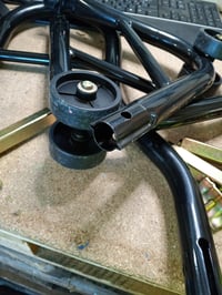 Suport Paddock Spate pentru Motocicletă VOUNOT cu Role, Capacitate 390 kg, Negru - Utilizat (stare: vezi a 2-a imagine) 4